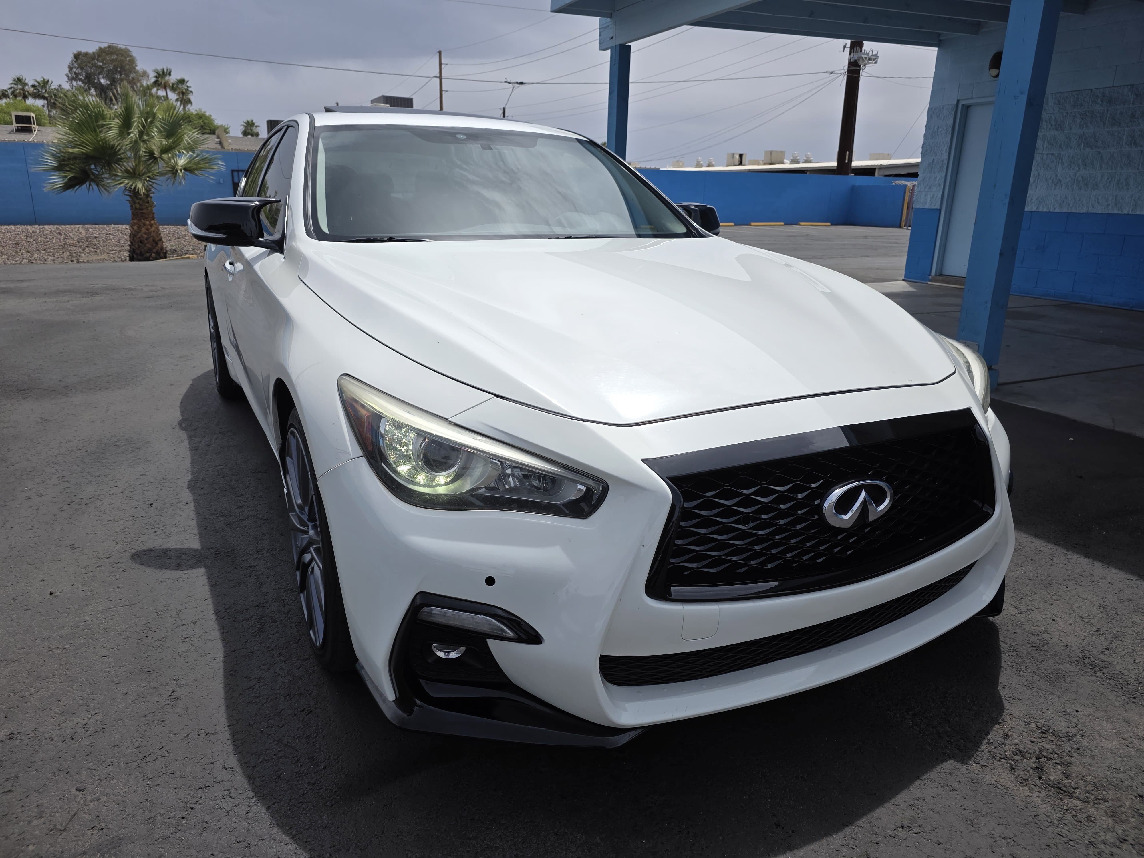 Used 2018 INFINITI Q50 Luxe RWD image 1