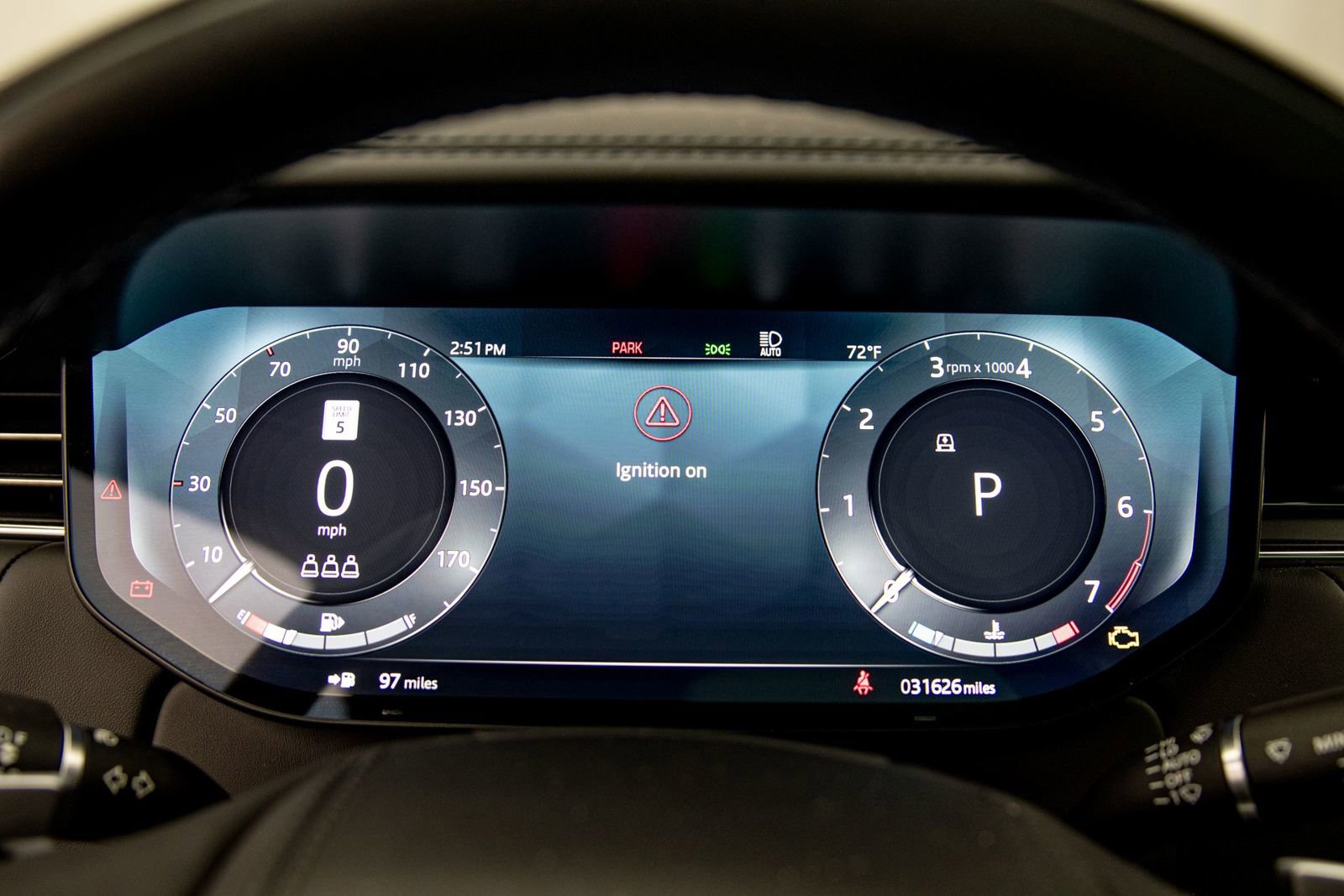 Used 2023 Land Rover Range Rover Autobiography image 16