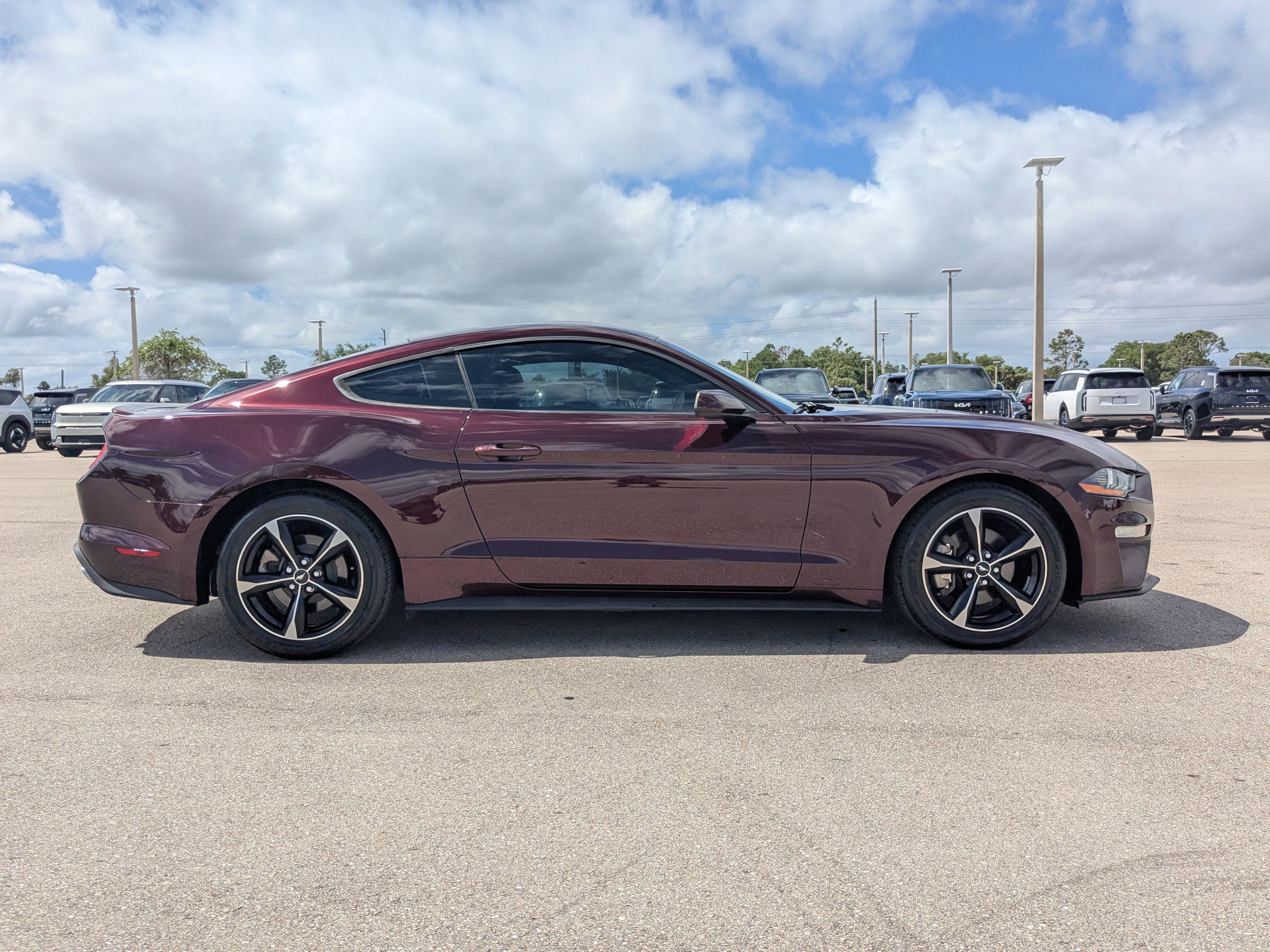 Used 2018 Ford Mustang Coupe w/ Equipment Group 101A image 4