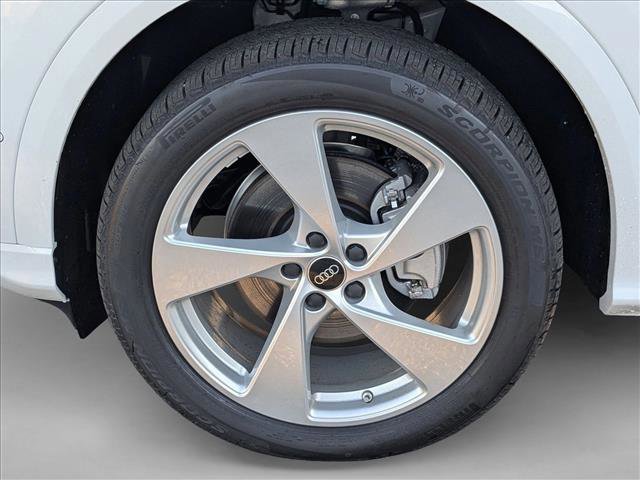 New 2025 Audi Q5 Premium Plus image 9