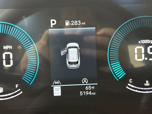 Certified 2025 Hyundai Tucson SE image 46