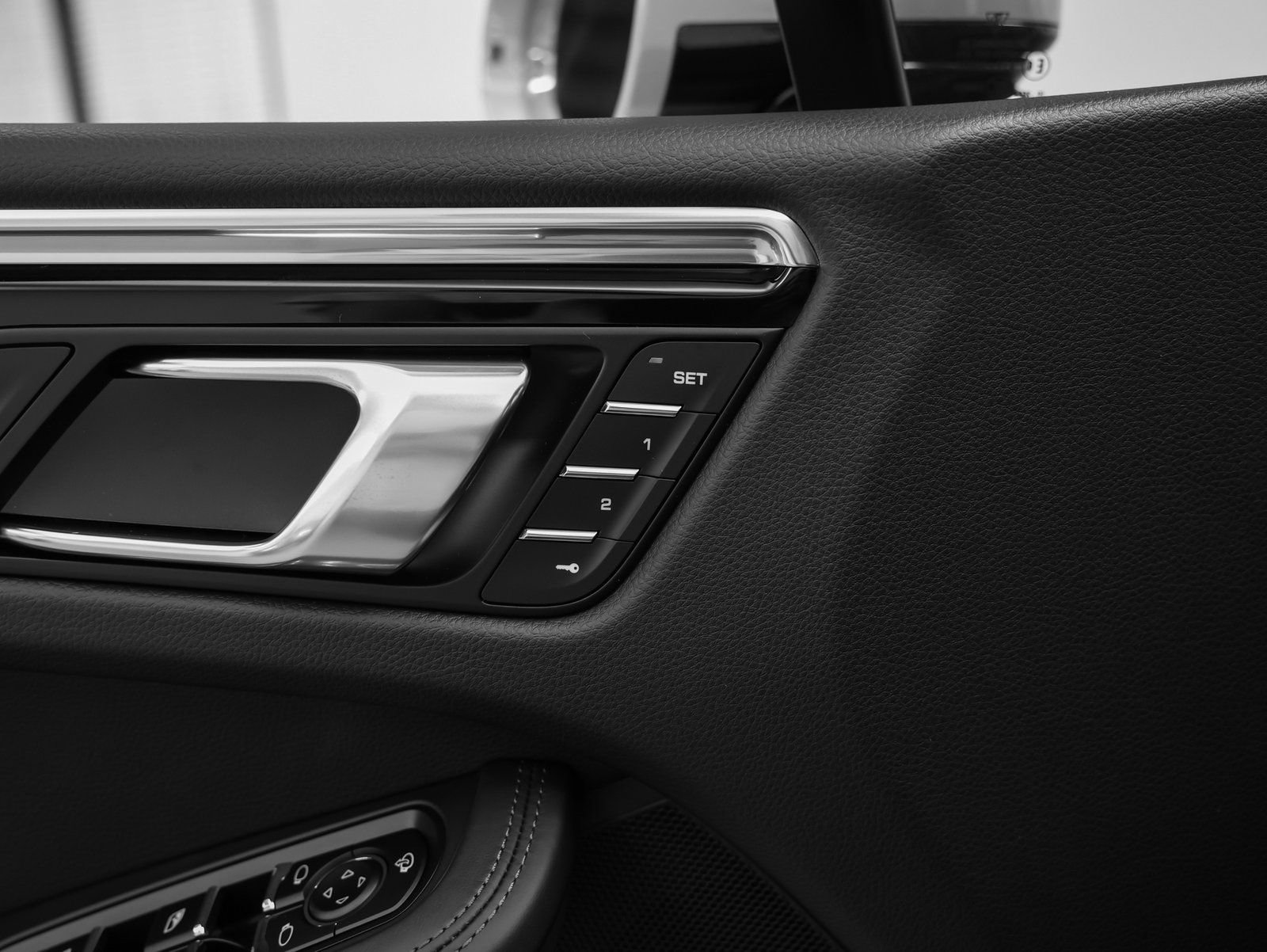 New 2026 Porsche Macan image 28