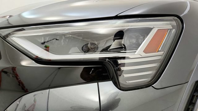 Used 2024 Audi Q8 e-tron Prestige AWD/4WD image 23