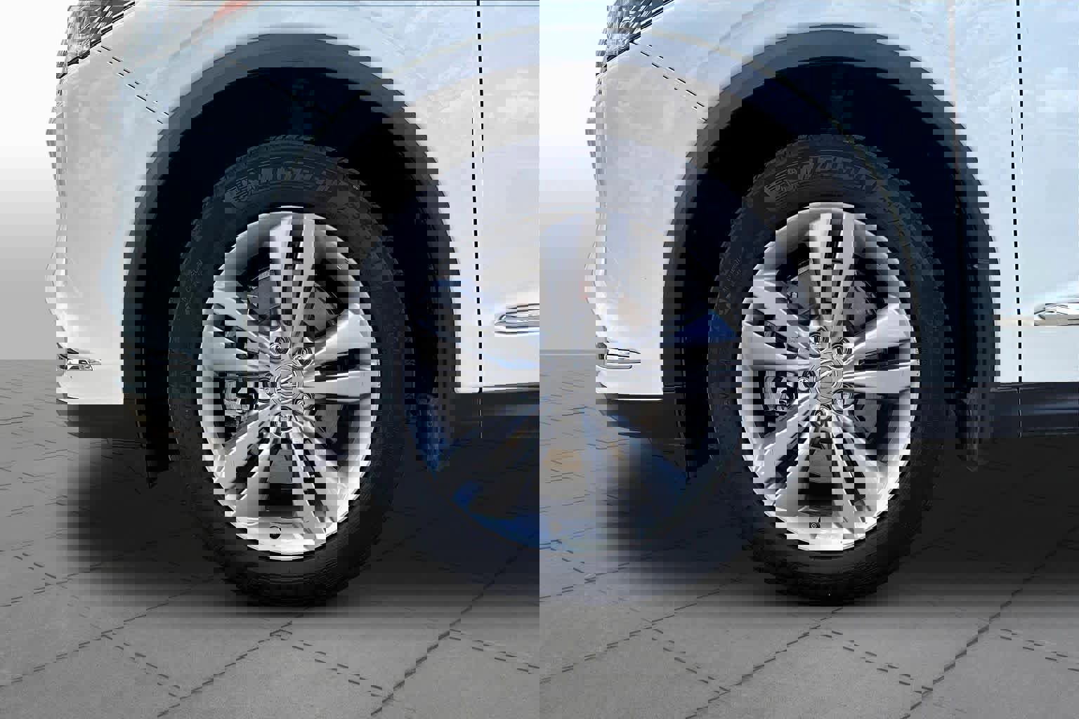 Used 2022 Acura MDX FWD image 9