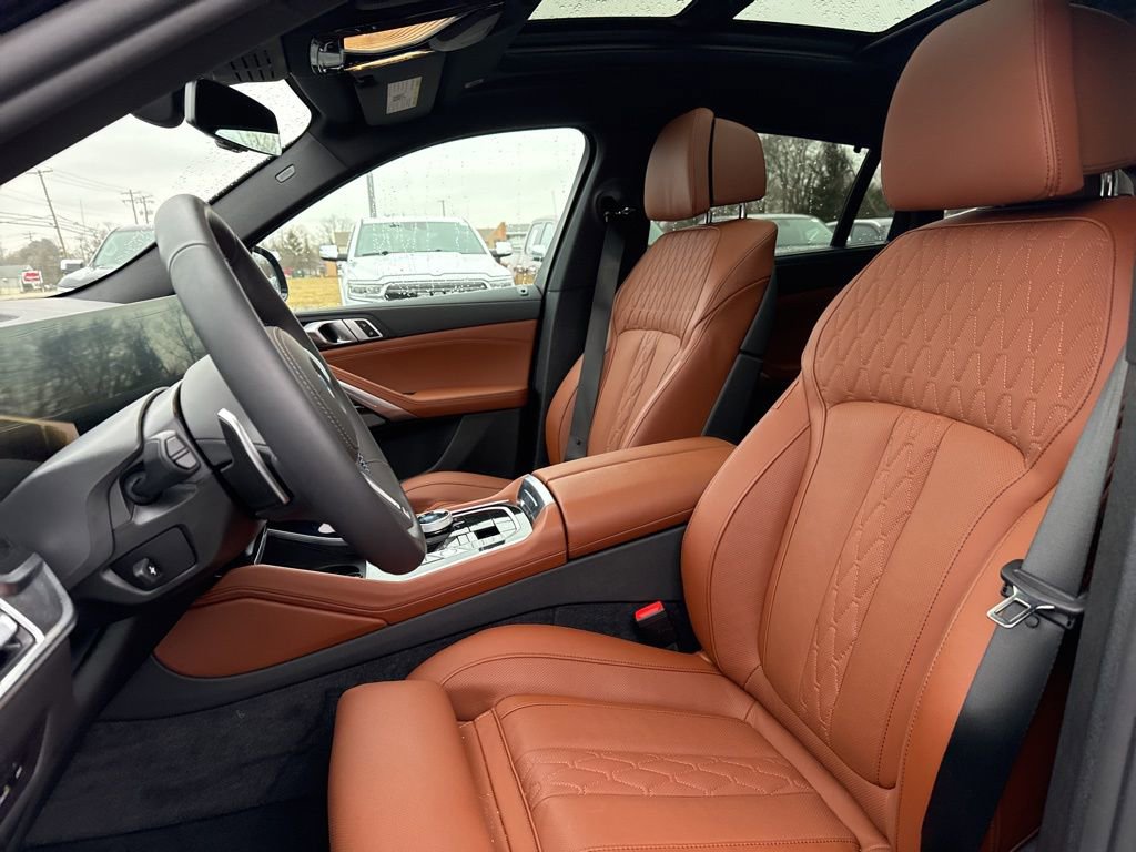 Used 2026 BMW X6 M60i image 10