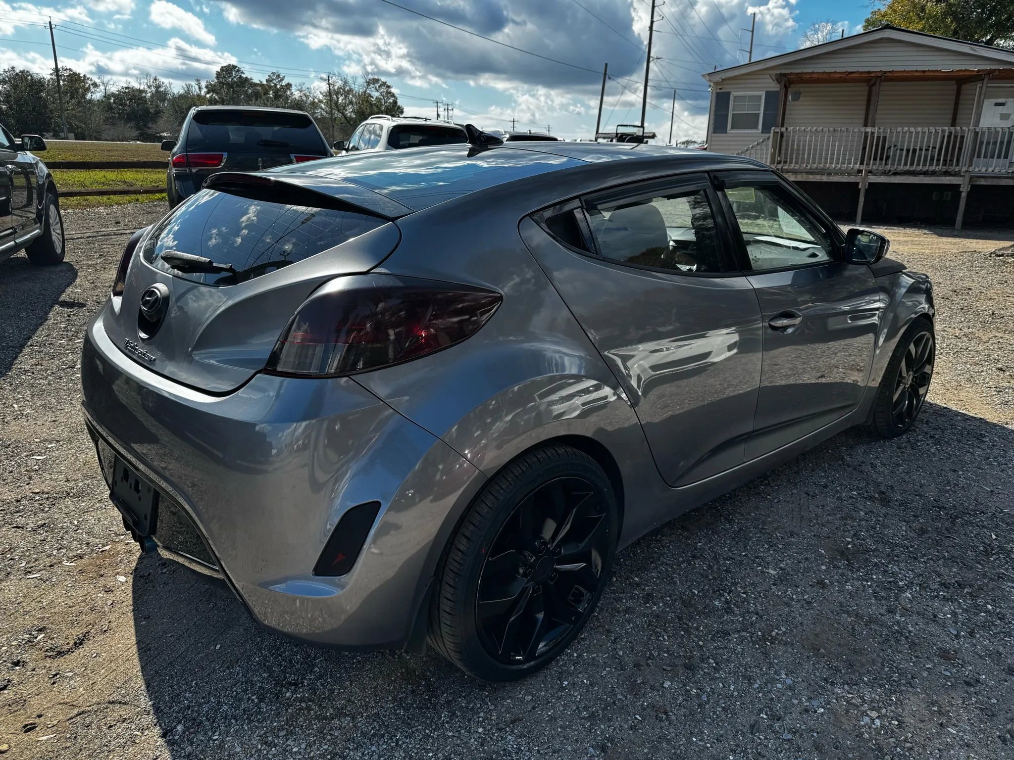 Used 2012 Hyundai Veloster w/ Style Pkg image 7