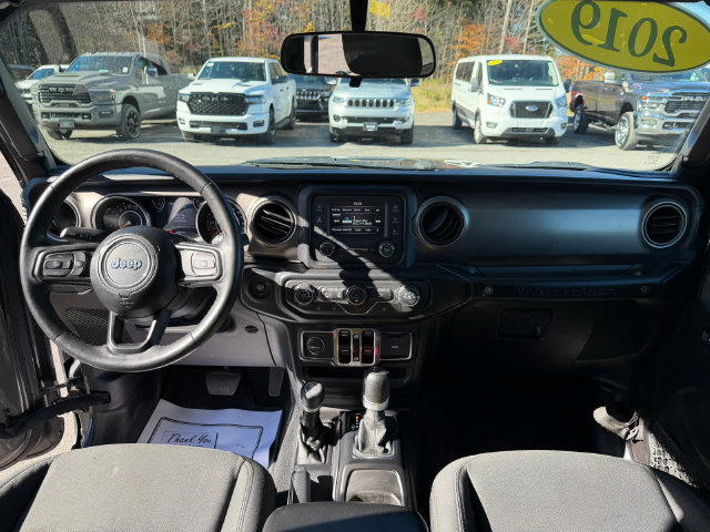 Used 2019 Jeep Wrangler Unlimited Sport AWD/4WD image 11