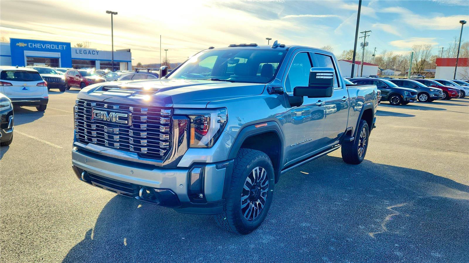 Used 2024 GMC Sierra 2500 Denali Ultimate image 4