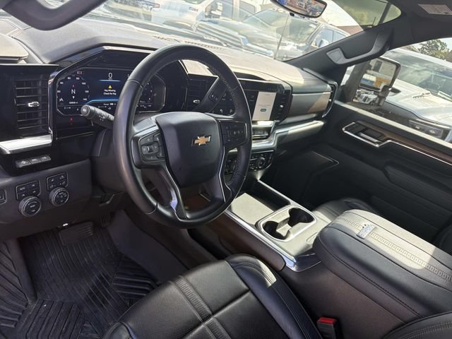 Used 2024 Chevrolet Silverado 2500 High Country w/ High Country Premium Package AWD/4WD image 24