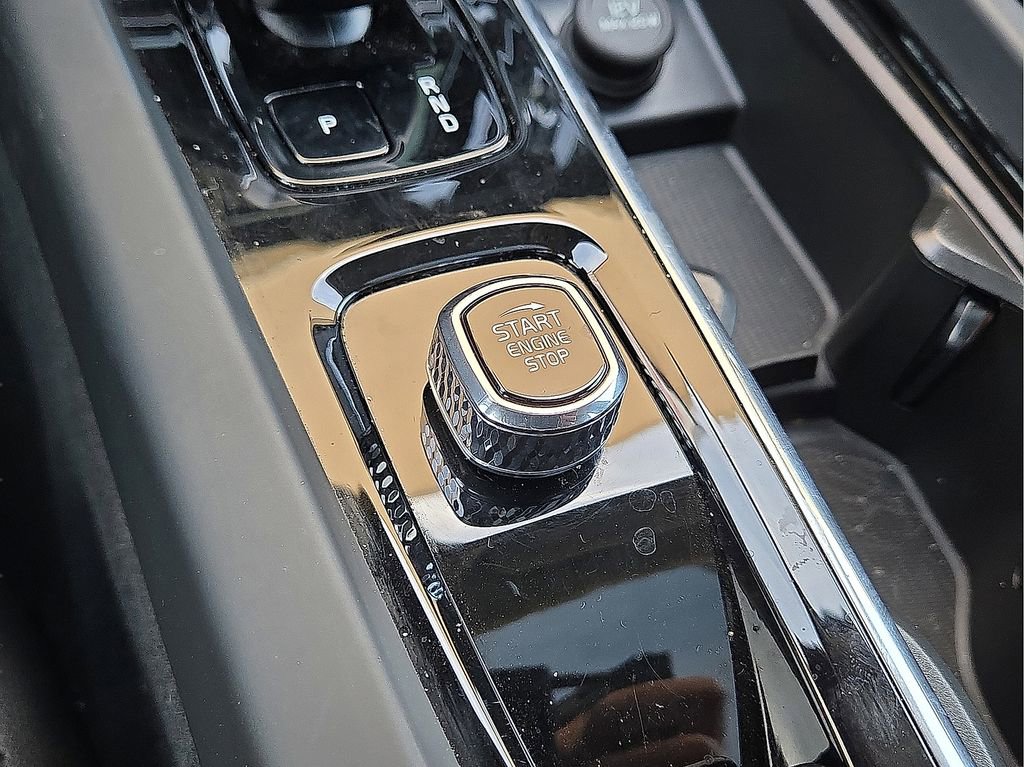 Certified 2024 Volvo S60 B5 Core image 31