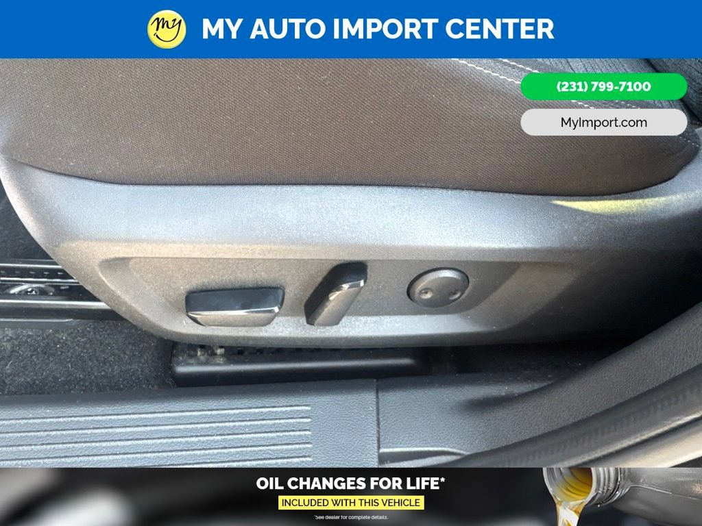 Used 2023 Nissan Rogue SV AWD/4WD image 12