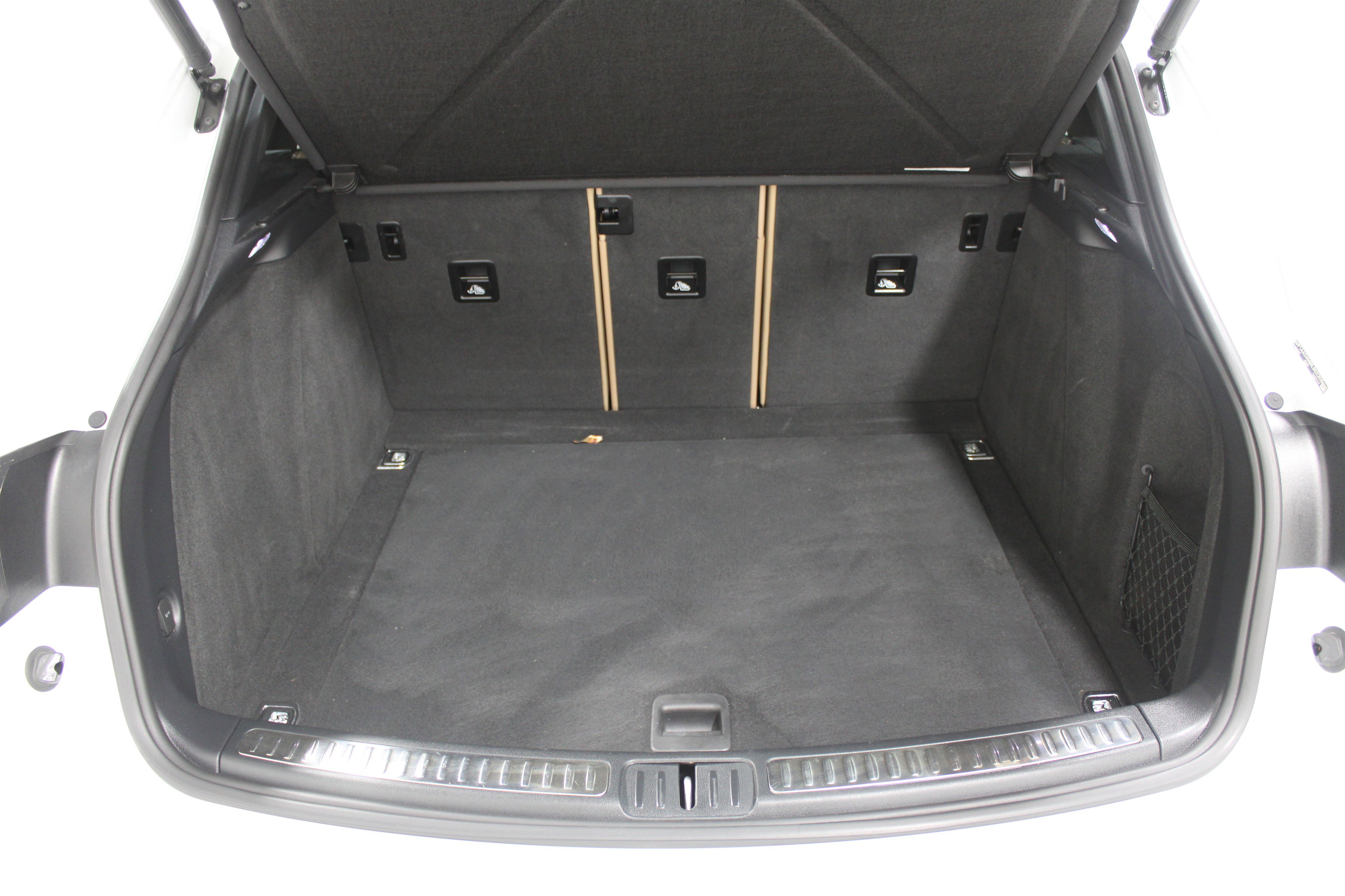 Used 2024 Porsche Macan Turbo image 22