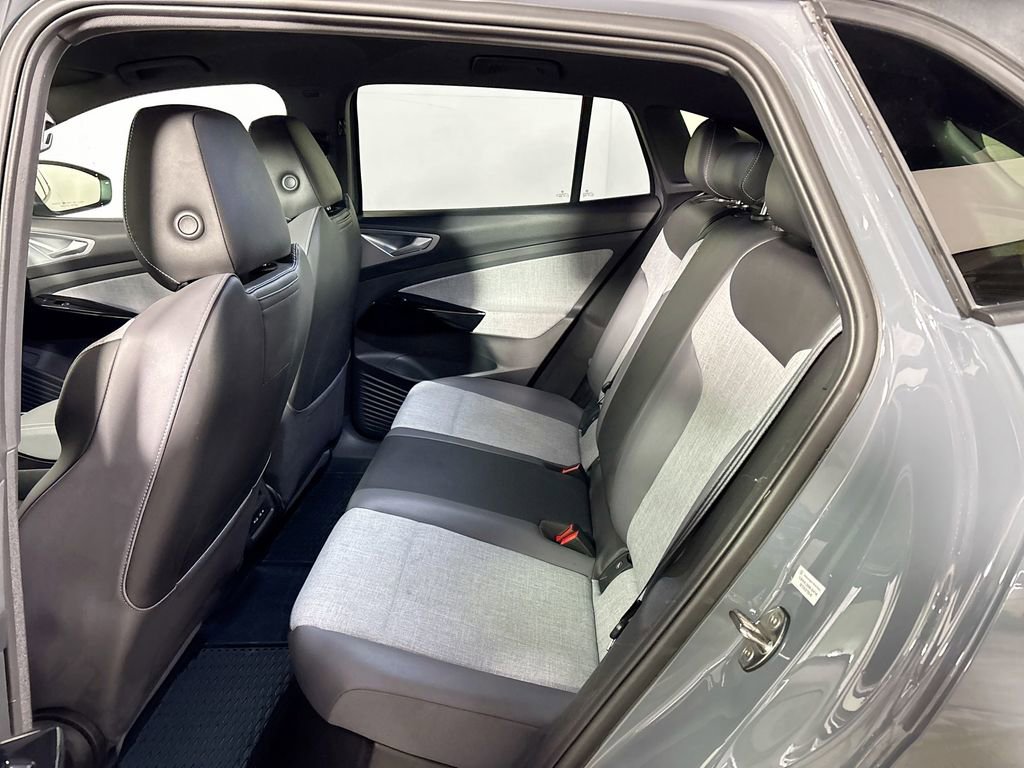 Certified 2025 Volkswagen ID.4 Pro image 20