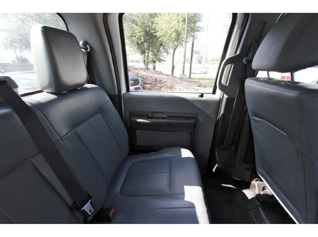 Used 2015 Ford F250 XL w/ Power Equipment Group AWD/4WD image 13