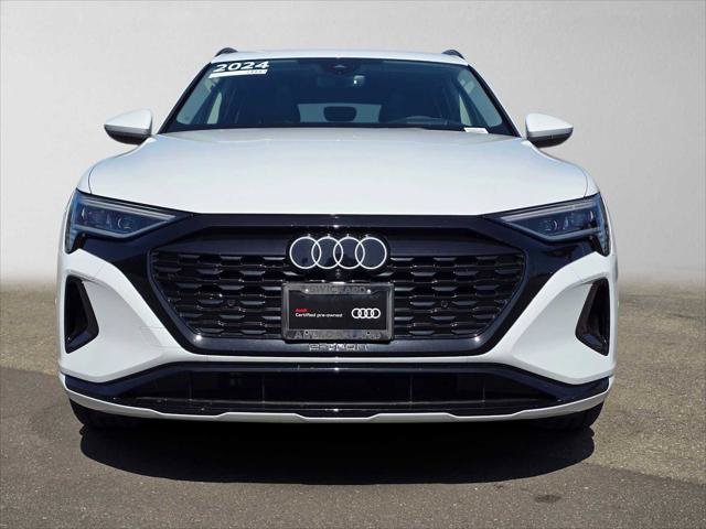 Used 2024 Audi Q8 e-tron Prestige w/ Prestige Package AWD/4WD image 8