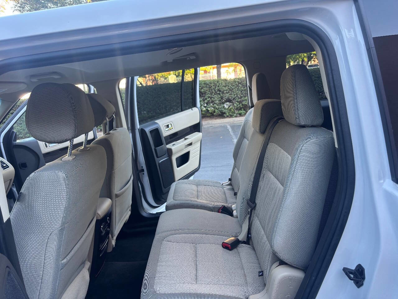 Used 2015 Ford Flex SEL image 12