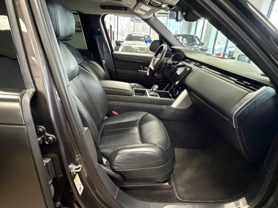 Used 2022 Land Rover Range Rover Long Wheelbase First Edition AWD/4WD image 44
