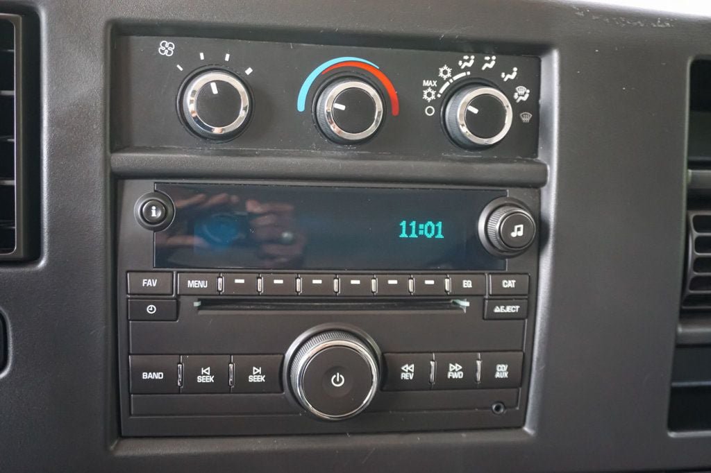 Used 2017 Chevrolet Express 3500 LT w/ LT Preferred Equipment Group RWD image 19