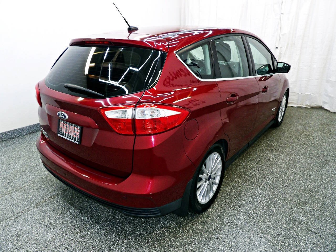 Used 2016 Ford C-MAX Energi SEL w/ Equipment Group 302A FWD image 6