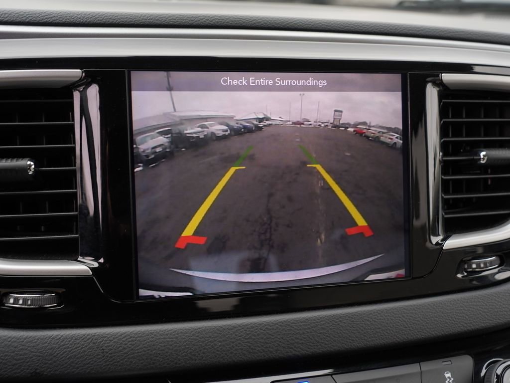 Used 2018 Chrysler Pacifica Touring Plus image 27