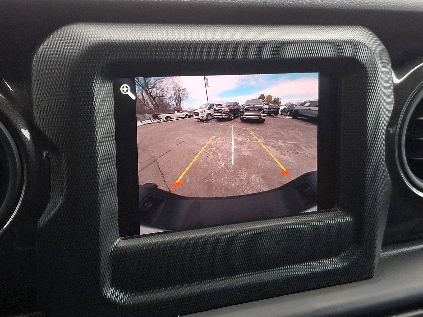 Certified 2022 Jeep Gladiator Sport image 19