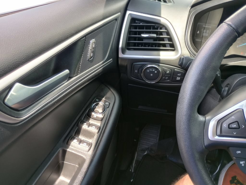 Used 2022 Ford Edge SEL w/ Convenience Package AWD/4WD image 24