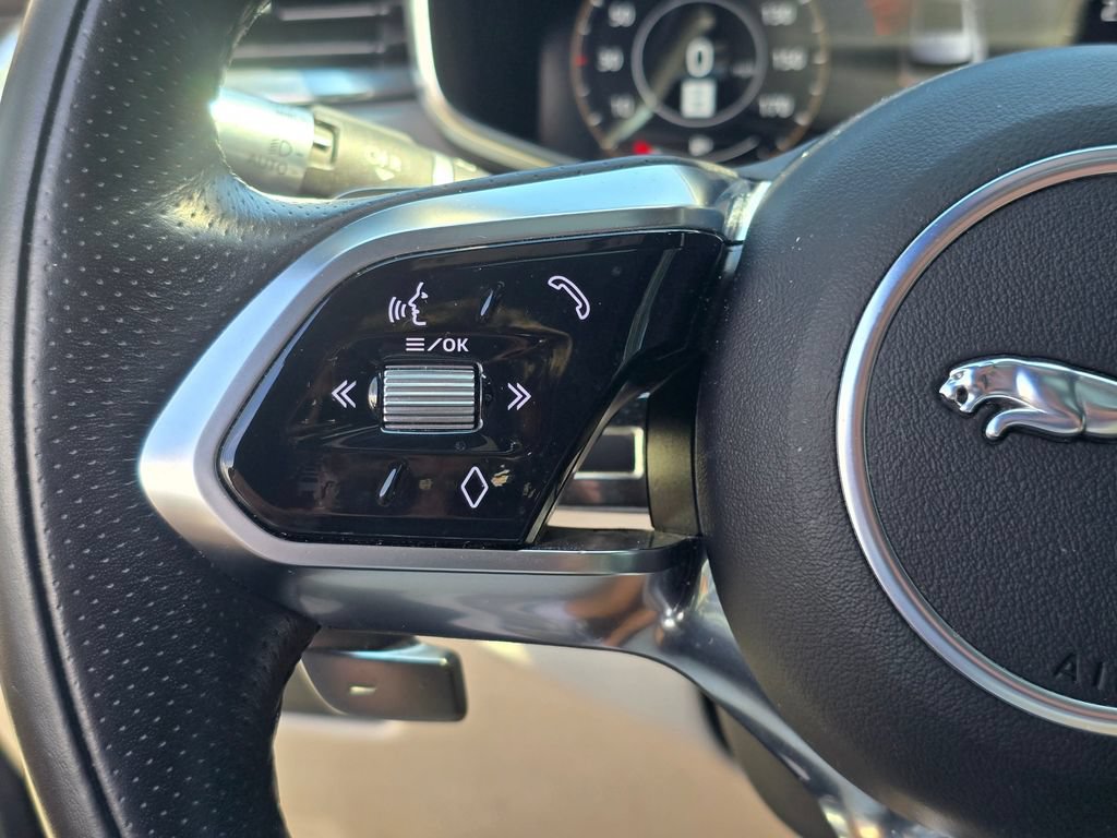 Used 2021 Jaguar F-PACE R-Dynamic S AWD/4WD image 20