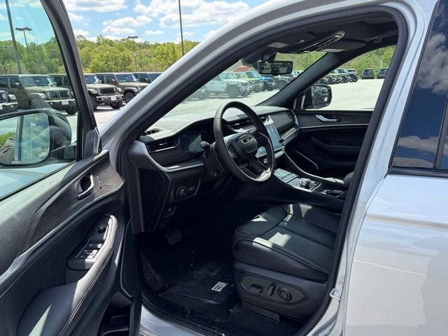 New 2026 Jeep Grand Cherokee Limited AWD/4WD image 15