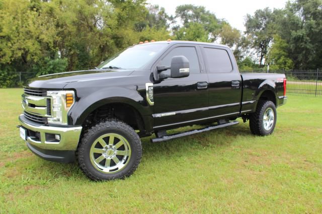 Used 2019 Ford F250 XLT w/ XLT Value Package AWD/4WD image 2