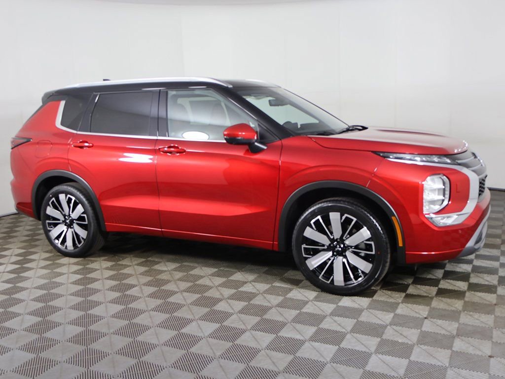 New 2025 Mitsubishi Outlander SEL image 22