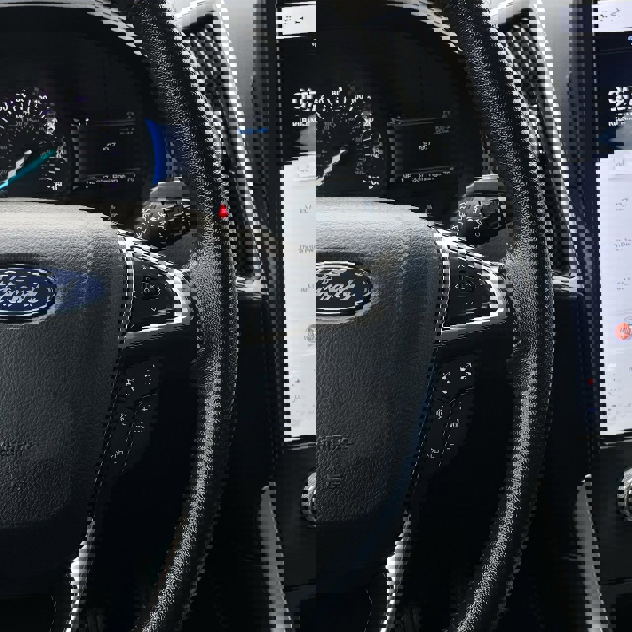 Used 2024 Ford Edge SEL image 14