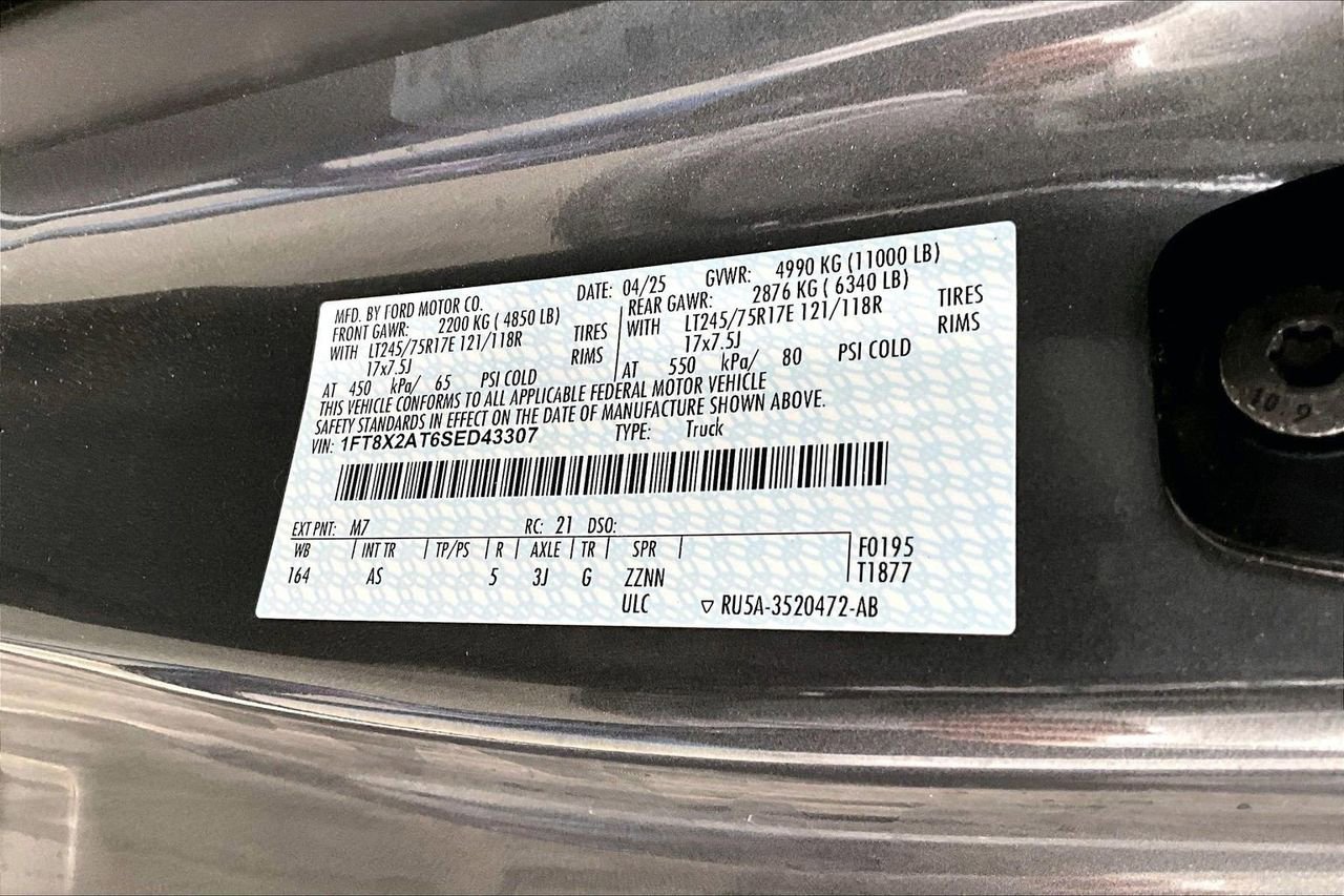 Used 2025 Ford F250 XL RWD image 8