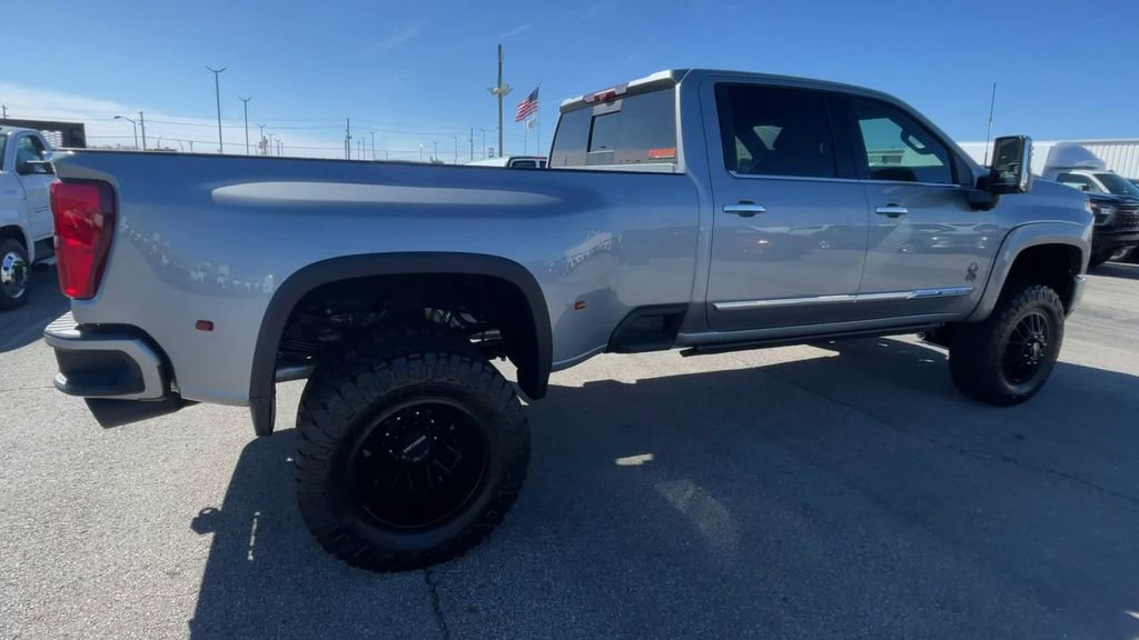 New 2026 Chevrolet Silverado 3500 High Country w/ High Country Premium Package image 2