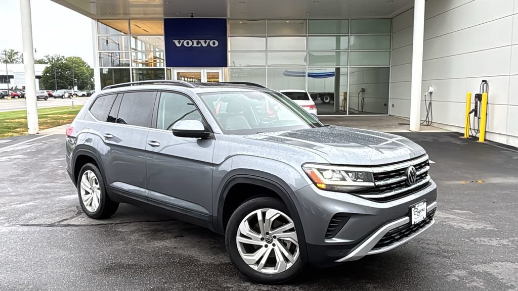 Used 2023 Volkswagen Atlas SE FWD image 2