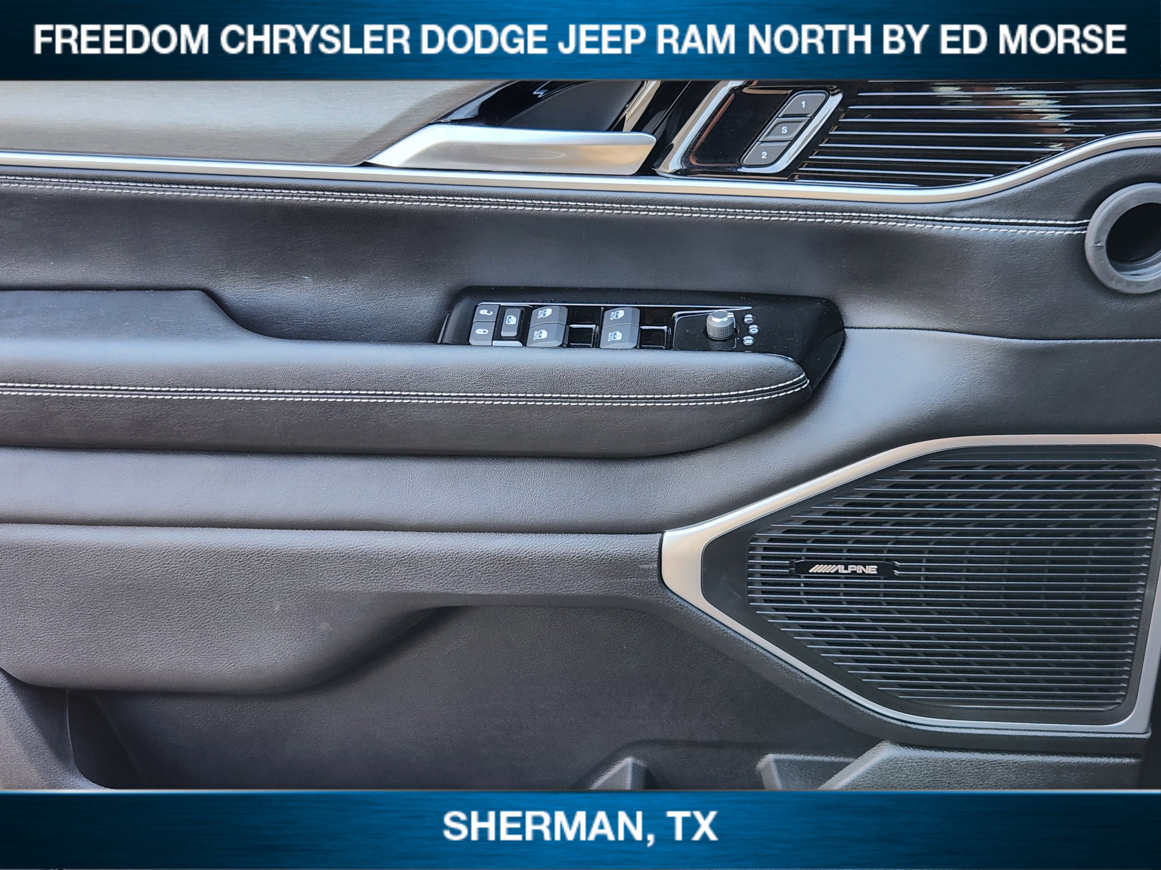 New 2025 Jeep Wagoneer 4WD image 17