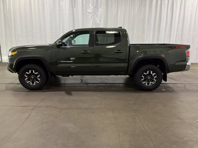 Used 2022 Toyota Tacoma TRD Off-Road AWD/4WD image 8