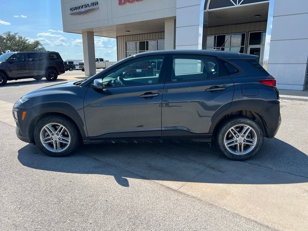 Used 2021 Hyundai Kona SE AWD/4WD image 3