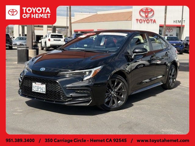 Used 2025 Toyota Corolla SE