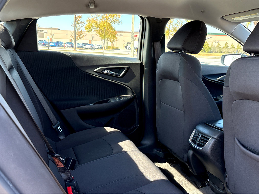 Used 2023 Chevrolet Malibu LT image 11