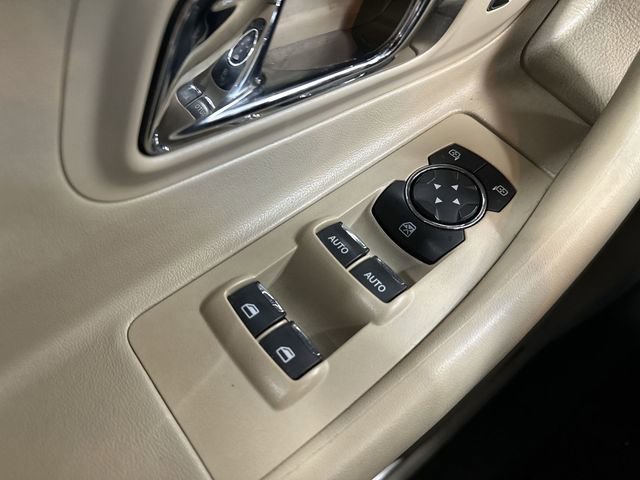 Used 2019 Ford Taurus Limited image 16