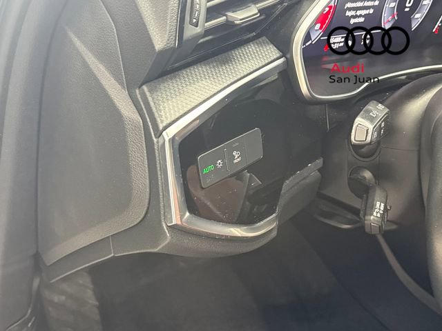 Used 2020 Audi Q3 2.0T Prestige w/ Prestige Package image 30