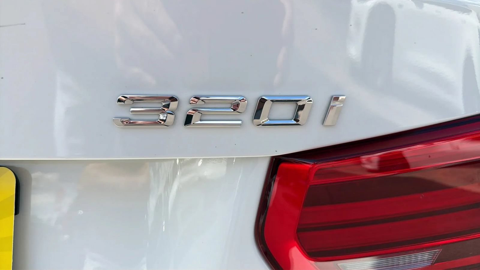 Used 2018 BMW 320i xDrive Sedan w/ Convenience Package AWD/4WD image 30