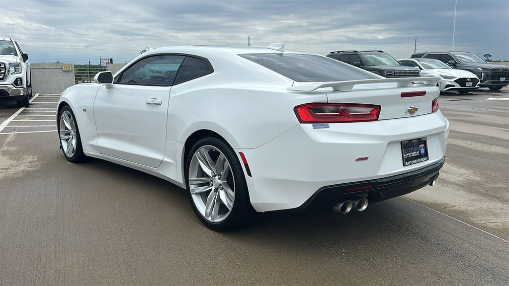 Used 2017 Chevrolet Camaro SS RWD image 11