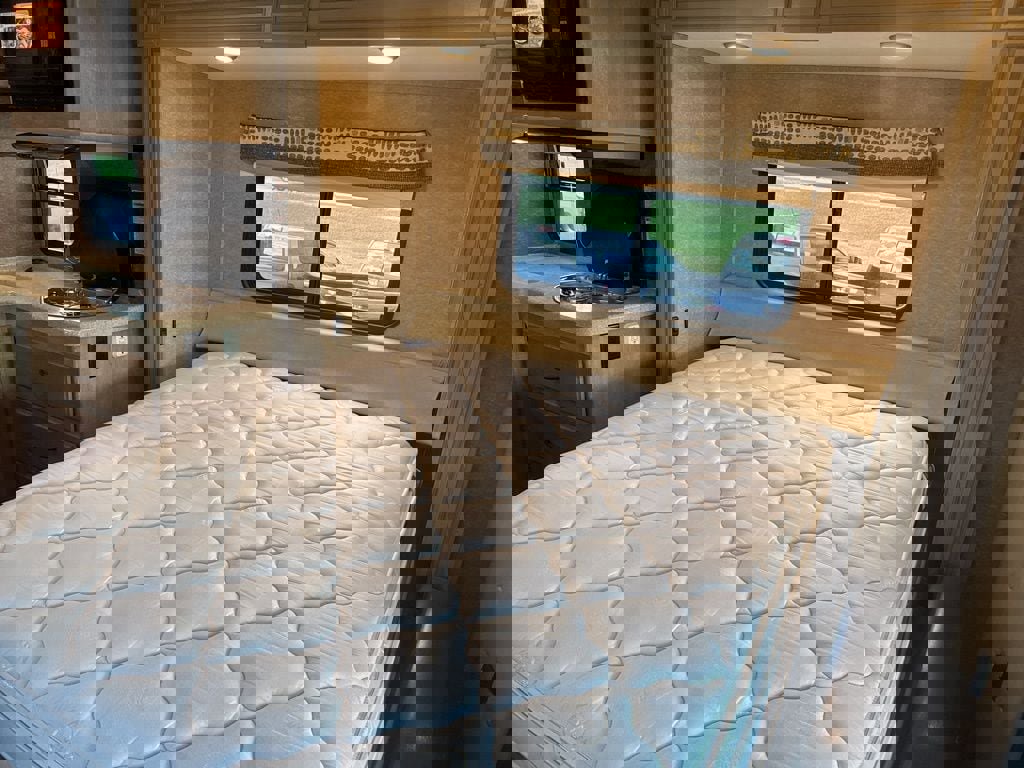 Used 2015 Mercedes-Benz Sprinter 3500 image 43