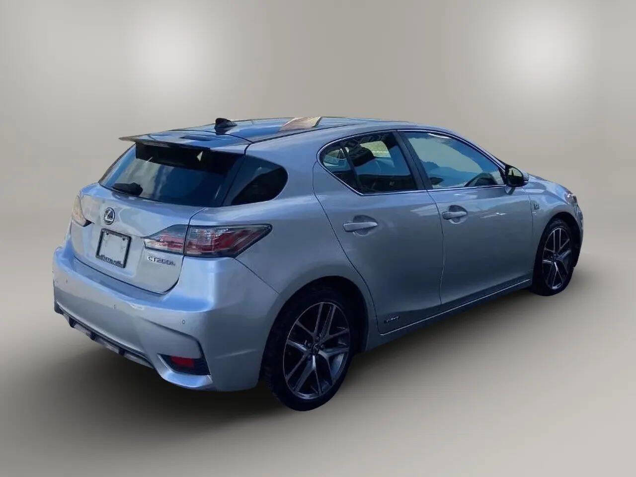 Used 2014 Lexus CT 200h w/ F Sport w/Nuluxe Interior image 6