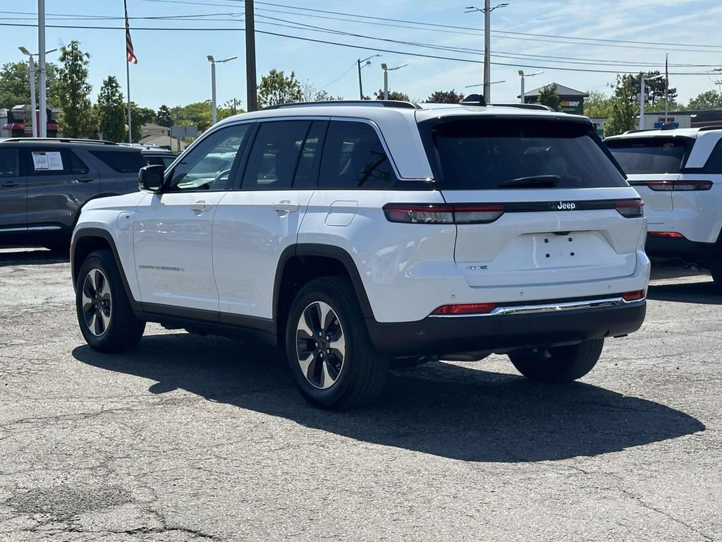 Used 2022 Jeep Grand Cherokee Limited 4xe AWD/4WD image 6