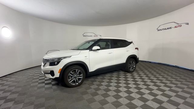 Certified 2023 Kia Seltos LX image 4