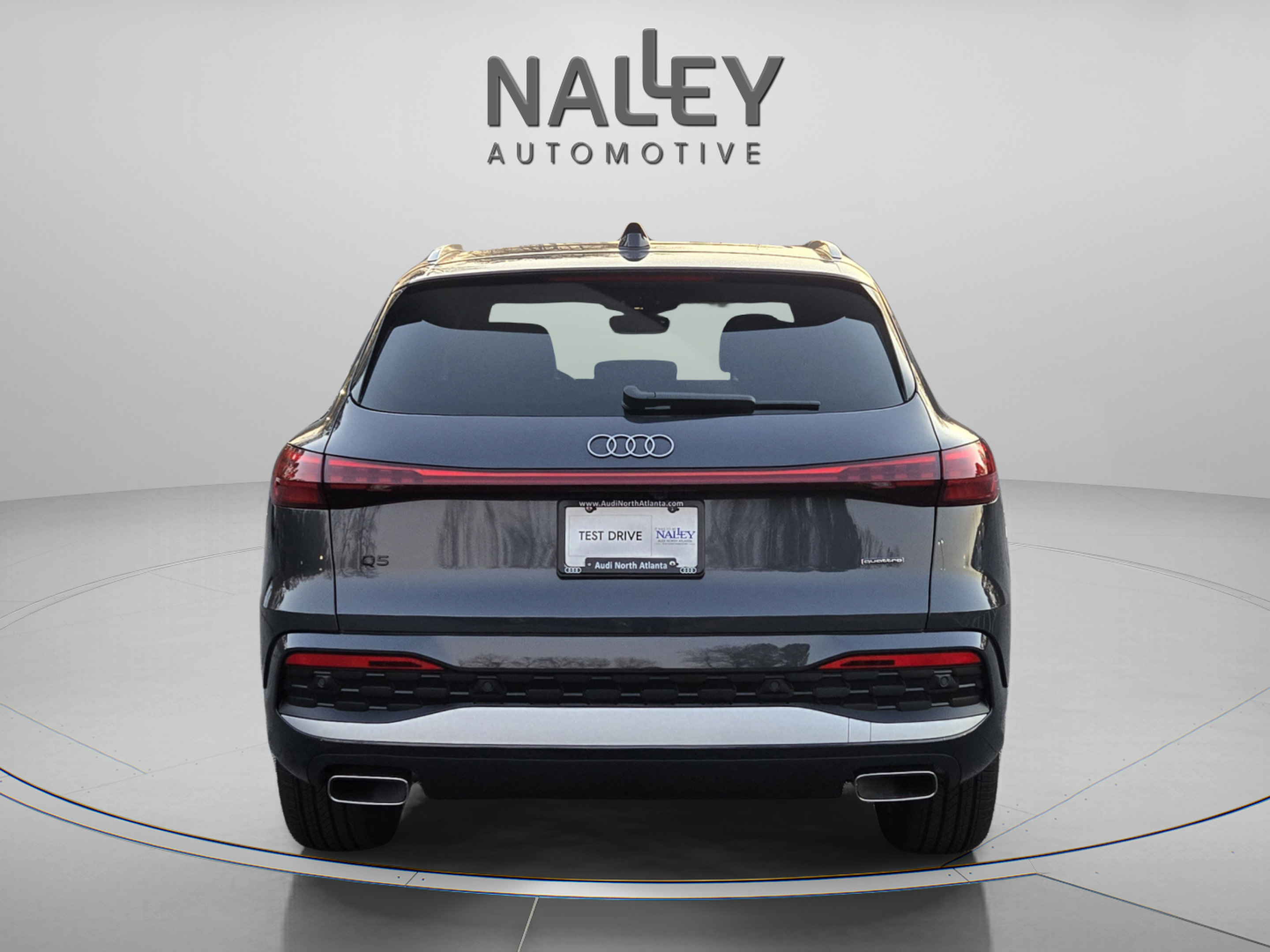 Used 2025 Audi Q5 Premium AWD/4WD image 4