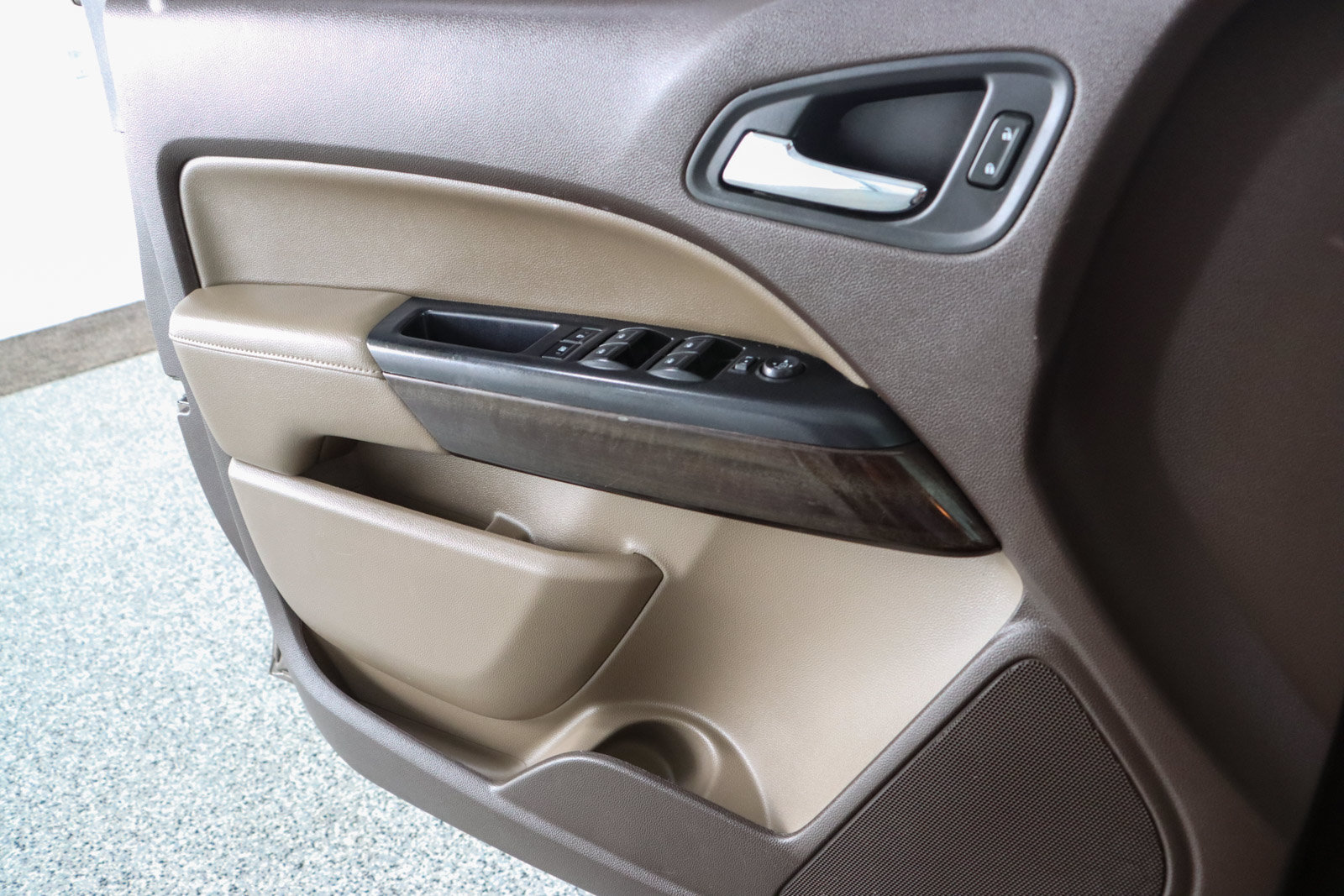 Used 2016 GMC Canyon SLE RWD image 19
