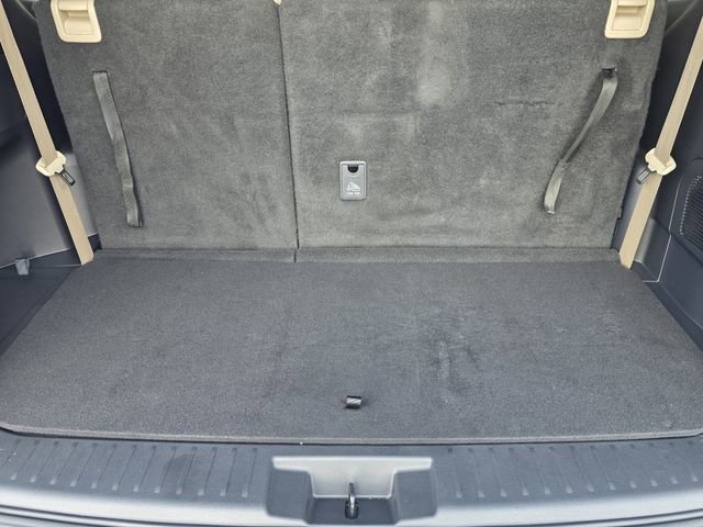 Certified 2025 Toyota Highlander XLE FWD image 28